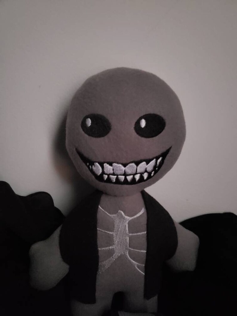 SCP 106 Plush Old Man Radical Larry Containment Breach image 4