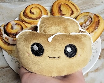 かわいい小さなシナモンロールのぬいぐるみ、かわいい食べ物枕、遊び用