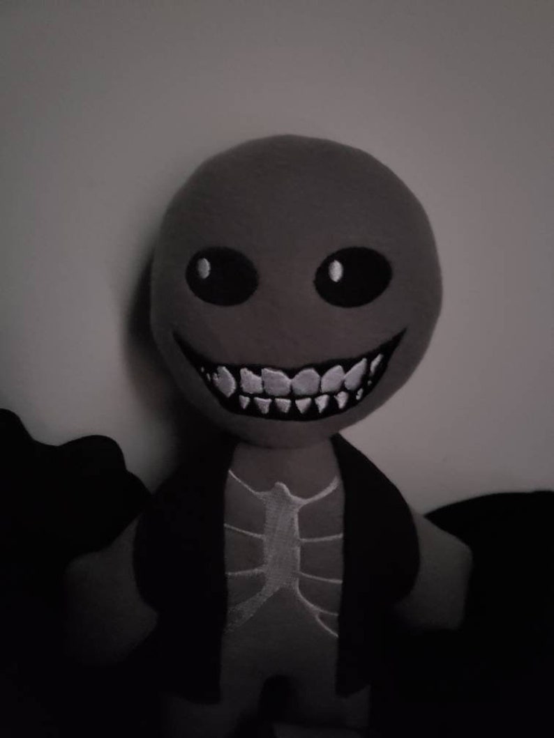 SCP 106 Plush Old Man Radical Larry Containment Breach image 5