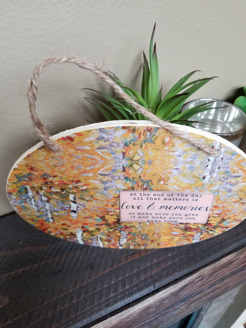 Inspirational Hanging Wall Decor Love /& Memories