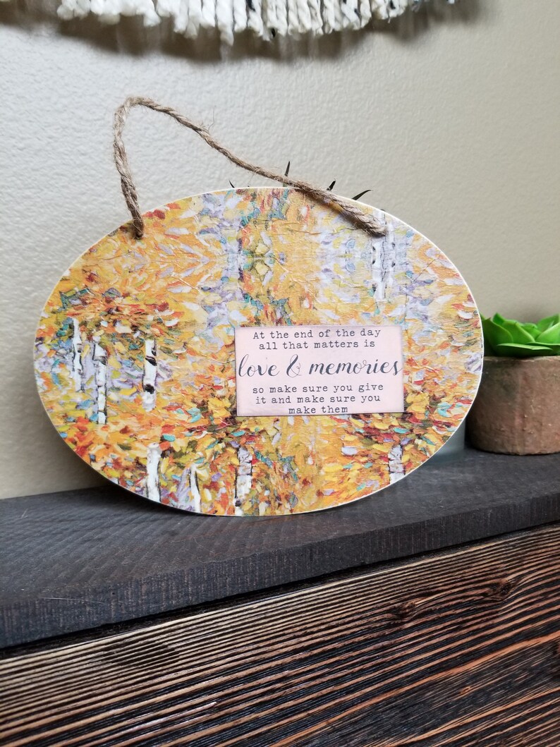 Inspirational Hanging Wall Decor Love /& Memories
