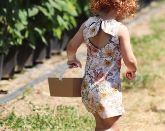 Bow Back Playsuit, Floral Romper, Toddler flower girl outfit, Girls rose Outfit, Cute Toddler Clothes, year old girl gift, Summer Romper