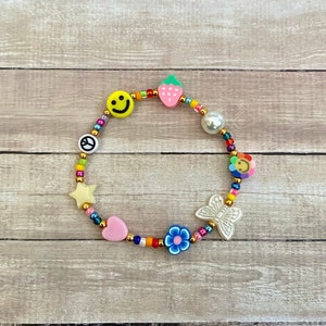 Rainbow Bead Bracelet, Smiley Face Bracelet, Happy Face Bracelet, Seed Bead Bracelet, Beaded Bracelet, Y2K Bracelet, Boho Seed Bracelet