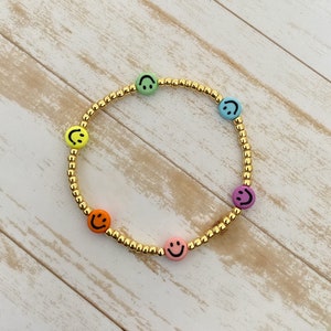 Rainbow Bead Bracelet, Smiley Face Bracelet, Happy Face Bracelet, Seed Bead Bracelet, Beaded Bracelet, Y2K Bracelet, Boho Seed Bracelet