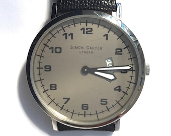 Vintage leather watch with date