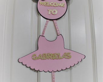 Minnie Mouse Door Sign, Minnie Mouse Birthday Door Sign, Minnie Mouse Birthday Decoration, Minnie Mouse Door Party Sign, Minnie Polka Dots