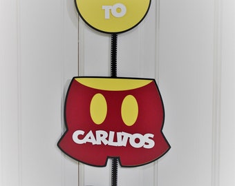 印刷可能なミッキーマウスの誕生日ウェルカムボード 赤 黒 黄