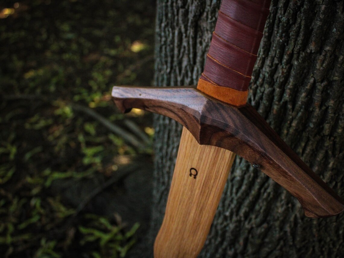 Ignis Flamberge Wooden Training Longsword Wooden Practice Etsy