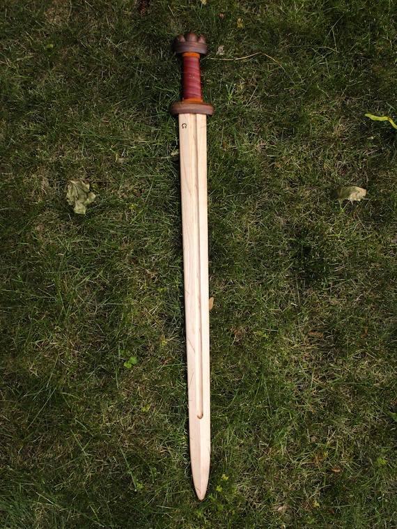 Hersir // Espada vikinga, Espada de práctica de madera, Espada de  entrenamiento, Espada de una sola mano, Desperdiciador de madera, Espada de  doble filo, Espada 1H -  México
