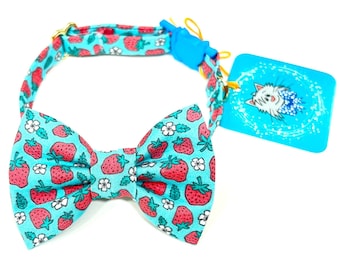 Strawberry Cat Bow Tie Collar: Blue Summer Breakaway Collar