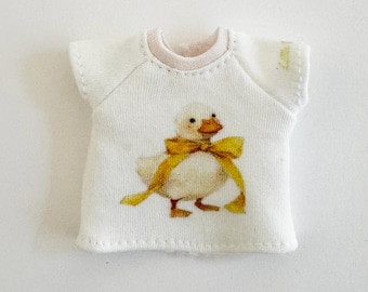 T-shirt for Blythe with duck print, 100% organic cotton.