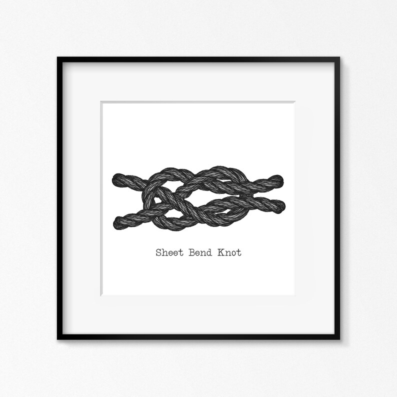 Puede incluir: Una ilustraci&oacute;n en blanco y negro de un nudo de rizo, un tipo de nudo que se utiliza para unir dos cuerdas. La ilustraci&oacute;n est&aacute; enmarcada en un marco negro y el texto "Sheet Bend Knot" est&aacute; impreso debajo del nudo.
