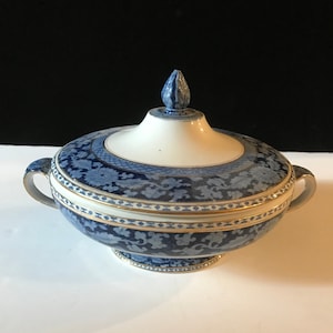 Englische Gemüsetureen