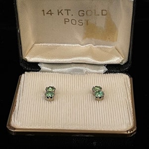 green rhinestone or crystal piercd earrings gold post