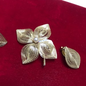 Vintage gold wire pin & earrings Germany