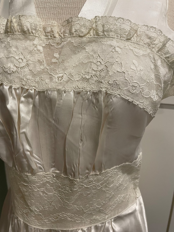 1920 French trousseau peignoir with alencon lace - image 10