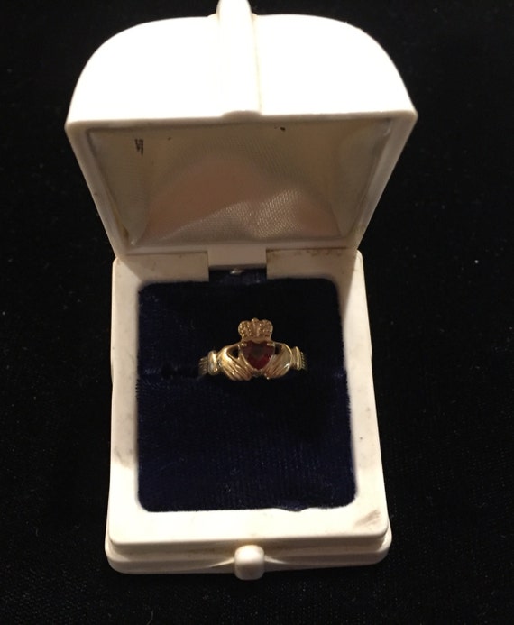 Claddagh Irish Friendship Ring 14k Gold with Red H