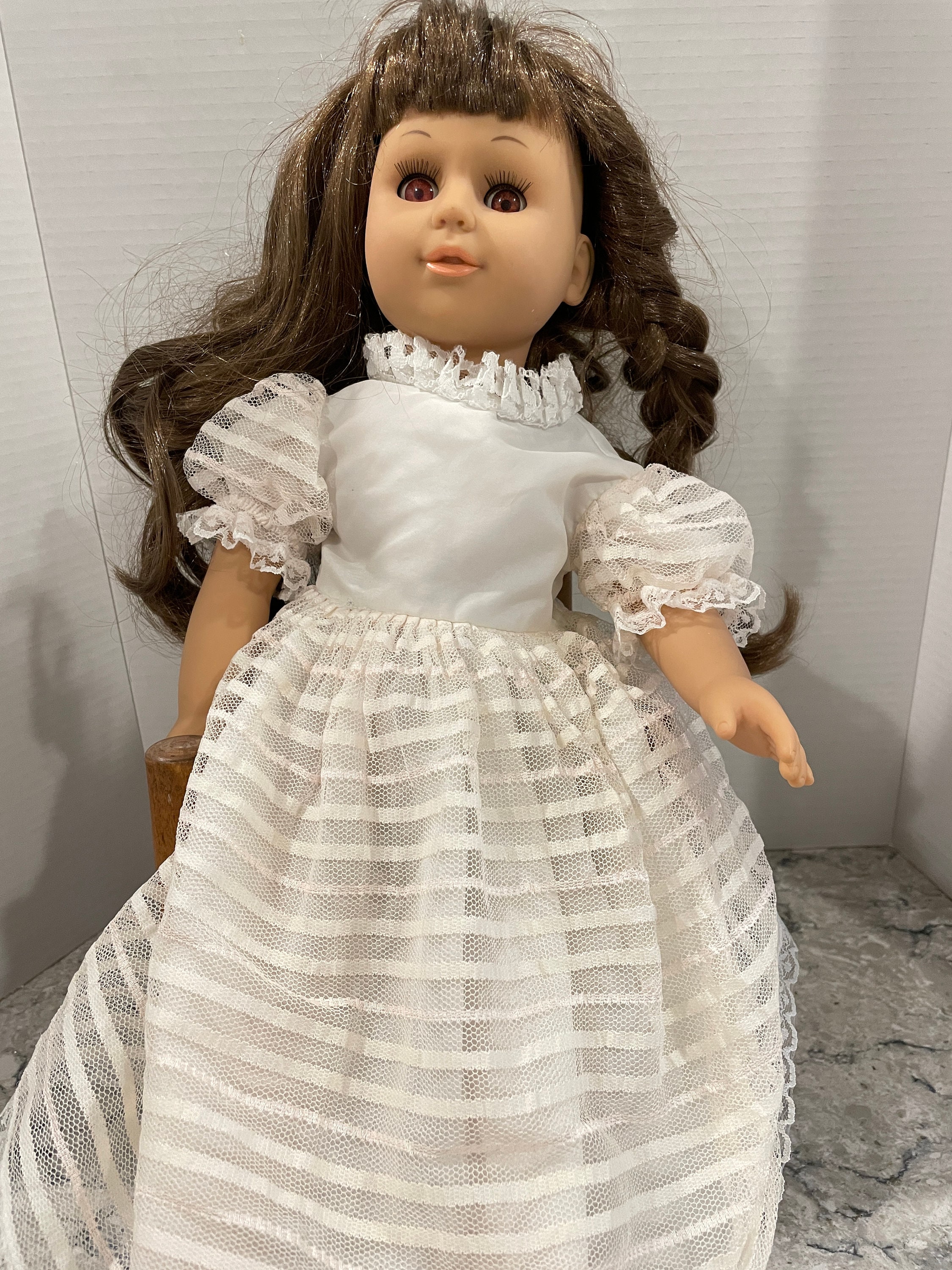Robe En Soie Pour Poupée De 45 Cm - Dentelles Anciennes - Georgette Bravot (France, 1947)