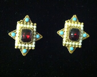 Vintage Costume Jewelry Earrings – Clips Amethyst center stone surrounded by seed pearls