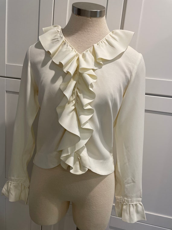 Vintage ruffled blouse 1960