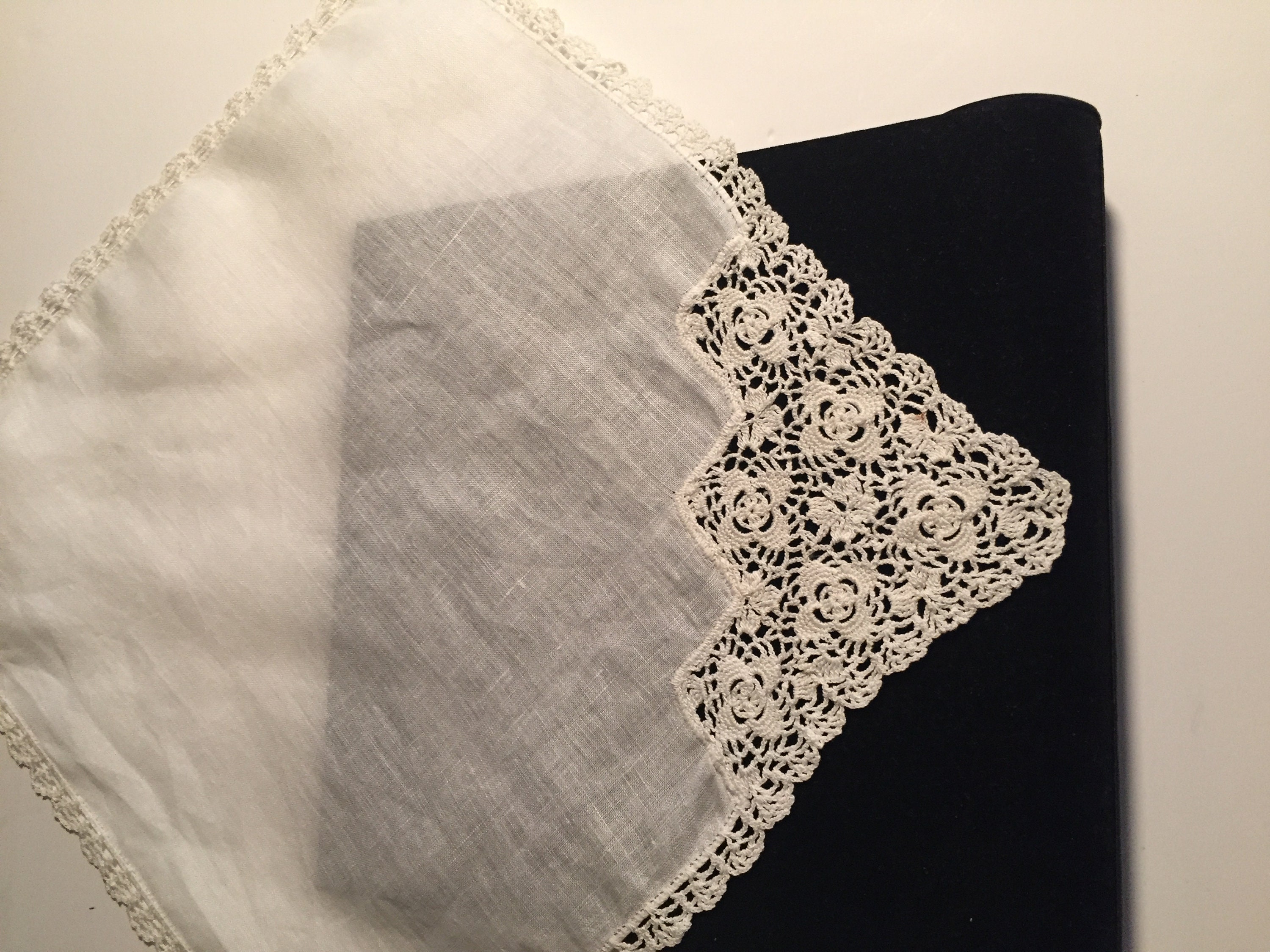 Vintage hanky crocheted