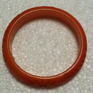 Vintage Bakelite Bracelet – Beautiful Tangerine Color