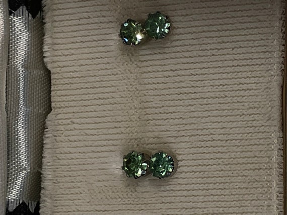 green rhinestone or crystal piercd earrings gold … - image 3