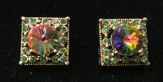 Vintage Clip On Earrings w/Green Rhinestones Aroun