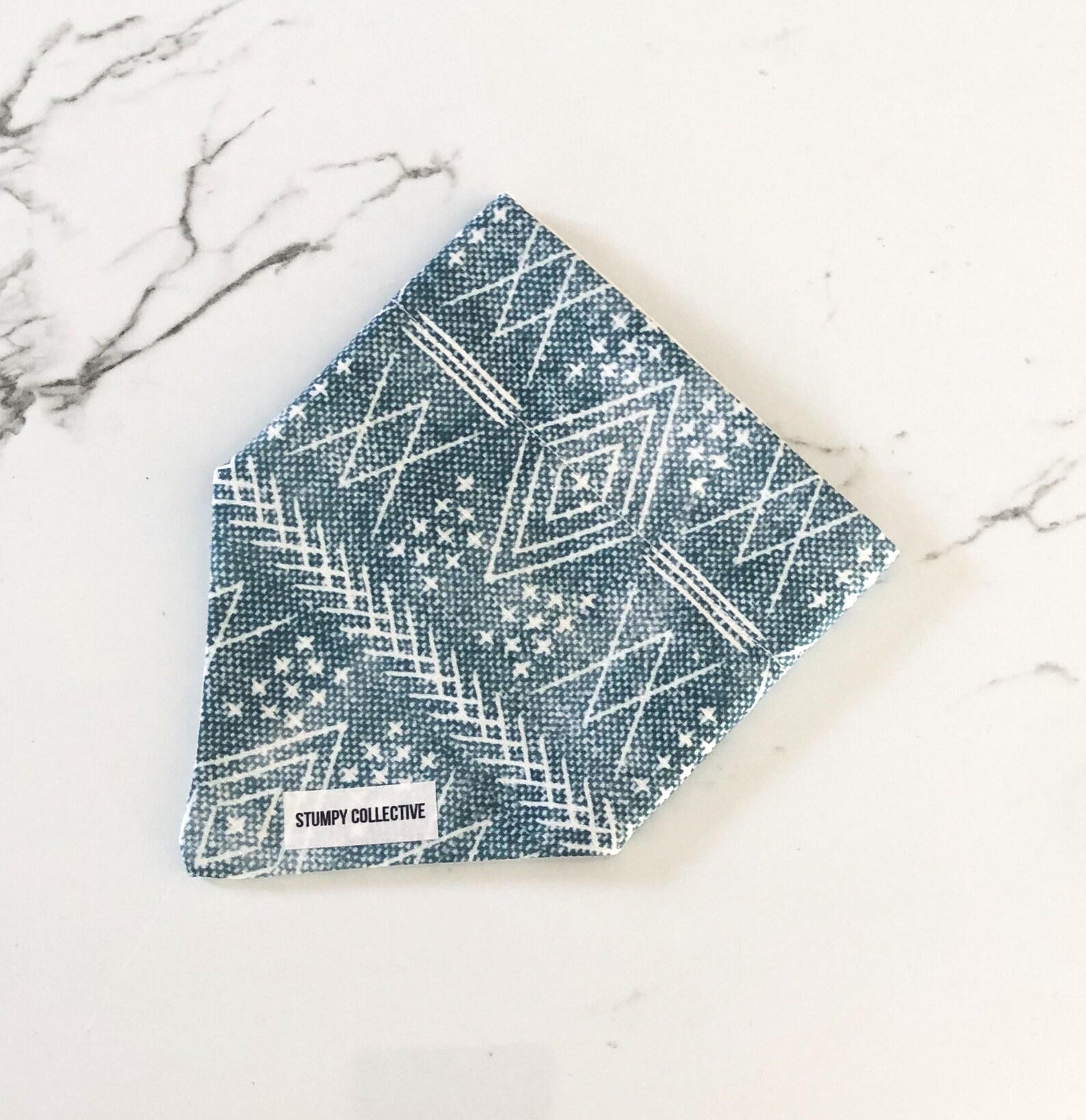 21 Cutest Dog Bandanas for Australian Dogs (Because Naked Necks Are Out)