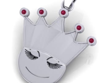SPRINGA PENDANT de Endure Jewerly.  ¡Nuevo en Springa!  Emblema de Silver Springa con detalles de zafiro rosa en la tiara
