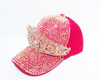 Gorra de princesa n.° RUBY012022-XL22, color rojo con joyas y corona dorada