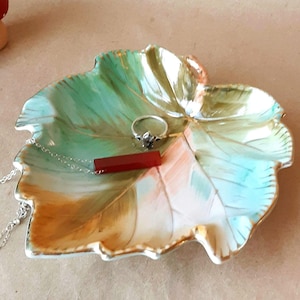 Pretty Vintage Hand Painted Leaf Trinket Dish - 1945-1952 Occupied Japan -Watercolor Effect Gold