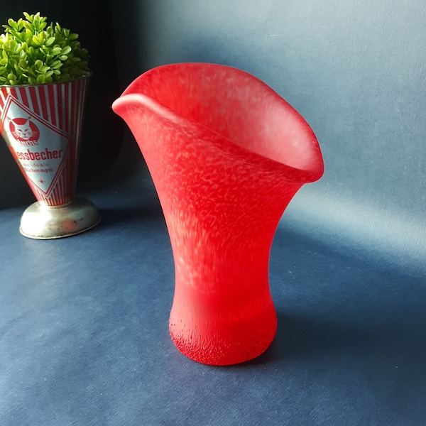 Amazing Vintage Kosta Boda Ulrica Hydman Vallien "Funghi" Vase - Bright Red Satin Glass