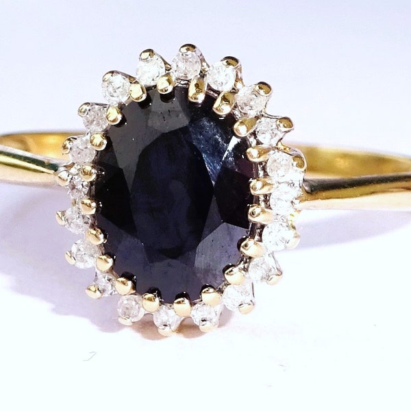 Vintage 9ct Gold Sapphire & 0.15ct Diamond Halo Ring, Size T