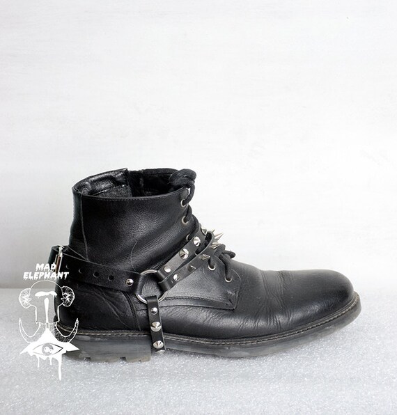 leather boot harness
