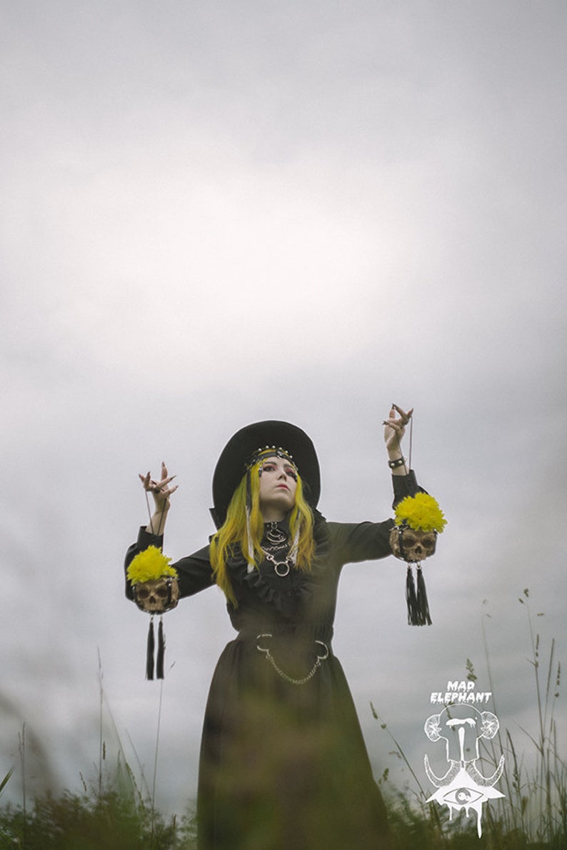 chain crown headpiece