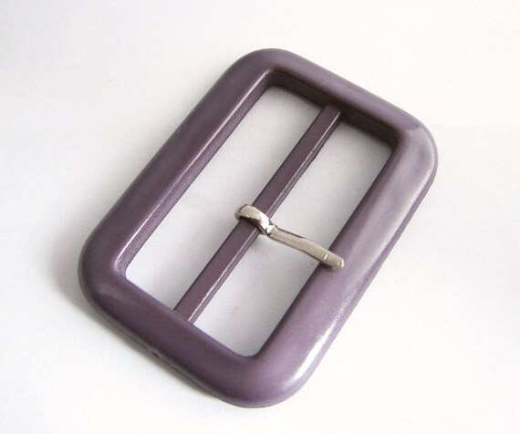 Round belt buckle made of plastic Small brown buckle UNUSED!!