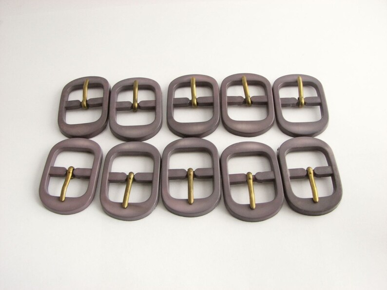 unused sewing supplies! plastic belt buckles for pursemaking and other straps 10 small grey belt buckles