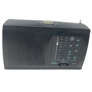 General Electric Portable 7-2946b  Band Radio  Weather