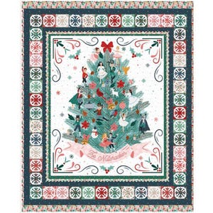 Könnte beinhalten: Ein weihnachtliches Quilt mit einem geschmückten Baum mit Figuren aus dem Ballett "Der Nussknacker". Der Baum ist mit Ornamenten geschmückt und von Tänzern umgeben. Das Quilt hat einen dunkelblauen Rand mit Schneeflocken- und Blumenmustern, und die Worte "The Nutcracker" stehen auf einem Banner.