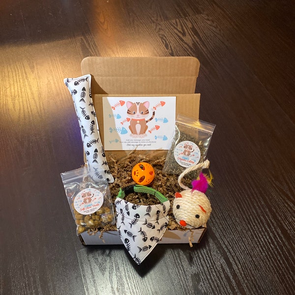 CAT/KITTEN GIFT Box, Cat Gift for Cats Personalized, Cat Treats for Kitty, Kitten/Cat Toys, Organic Catnip, Personalized Cat & Owner Gift