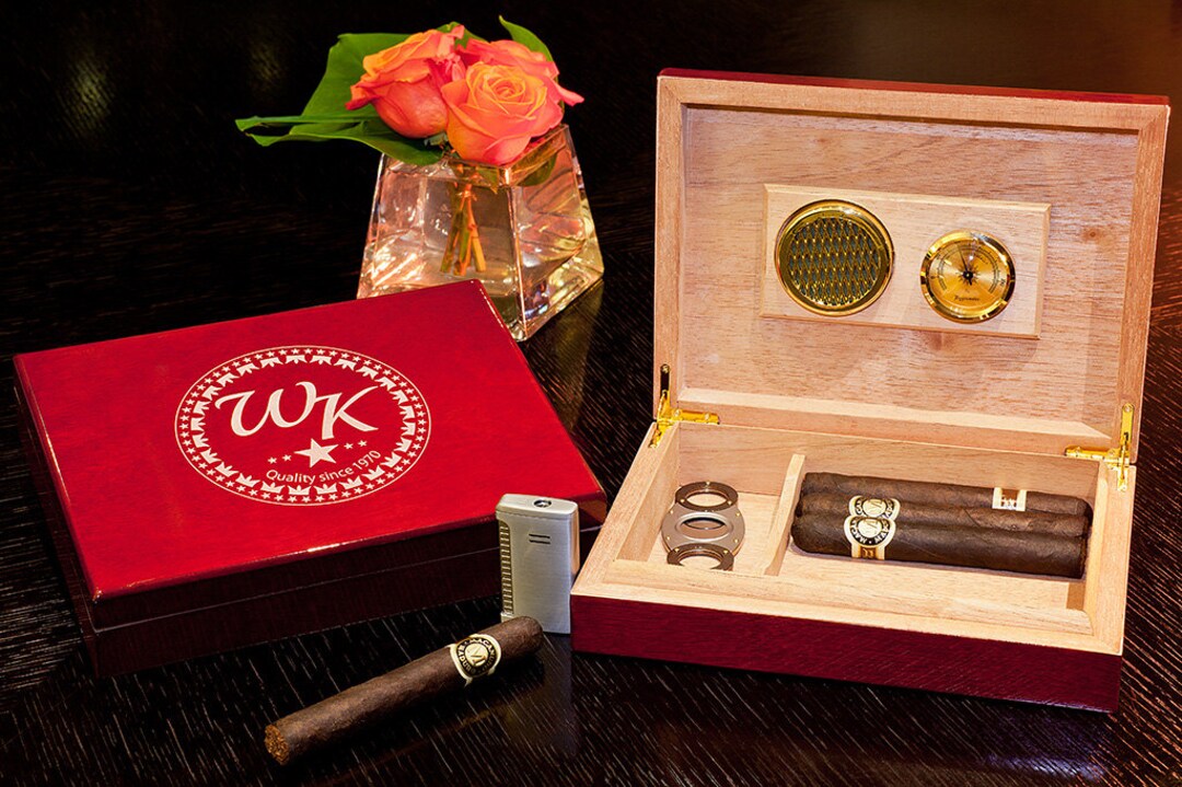 Personalized Humidor, Custom Engraved Rosewood Cigar Box for Husband