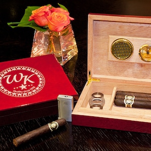 Personalized Humidor, Custom Engraved Rosewood Cigar Box for Husband, Father, Groomsmen, Man cave, Birthdays, Anniversary, Desktop Humidor