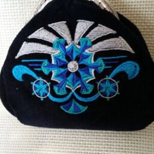 L230. Coin purse. Art deco snowflake image 3