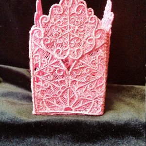 B001. Pink lace tealight holder. image 1