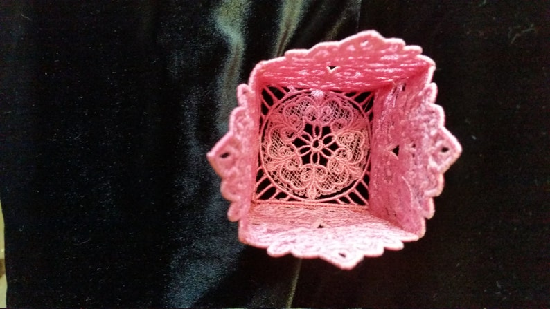 B001. Pink lace tealight holder. image 2