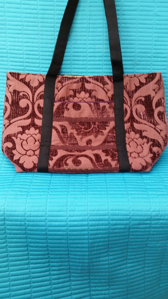 L005.  Brrgandy flock fabric tote bag