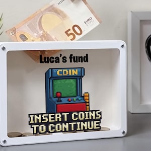 Personalised Gamer Gift – Retro Coin Box, Funny Arcade Money Bank, Birthday Gift for Him, Gaming Room Decor