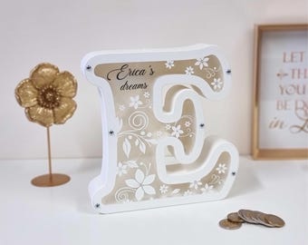 Floral Letter Piggy Bank – Personalized 3D Printed Gift for Girls, Custom Name Money Box, Baptism or Birthday Keepsake