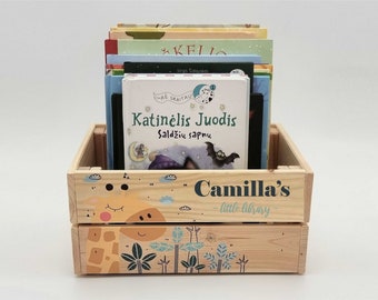 Kids book shelf, Small box for books Giraffe